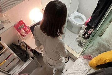 Thuê căn phòng rộng chỉ 6,5m2 với giá 9,1 triệu đồng/tháng, nữ sinh tiết lộ cách sinh hoạt thoải mái bên trong dù giường chiếm gần hết phòng, nhà vệ sinh như “hộp kính”
