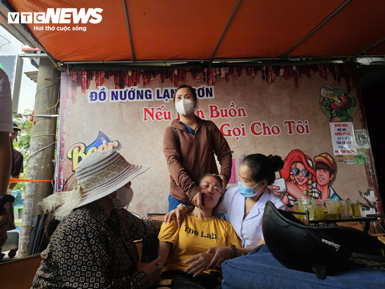 Xót xa lời mẹ nam sinh mất tích ở Hà Nội: 'Cho con em về đi'