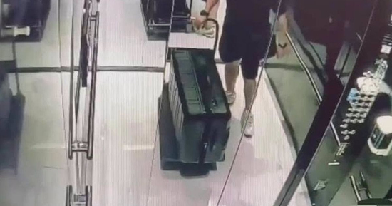 Cô gái trẻ đột ngột mất tích, cảnh sát bàng hoàng khi phát hiện thi thể