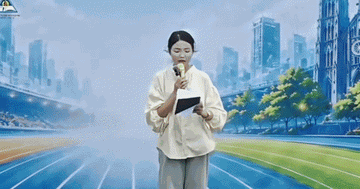 Nữ MC quê Thanh Hoá đang dẫn chương trình bị banner đổ sập lên người, sức khỏe hiện ra sao?