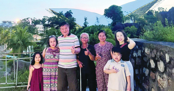 Có khó gì đâu, để con dâu thành... con gái