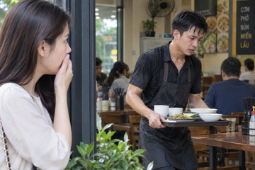 Chồng đi làm về lúc nào trên người cũng bốc mùi khó chịu, tôi ngã ngửa biết lý do trong một lần đi ăn trưa