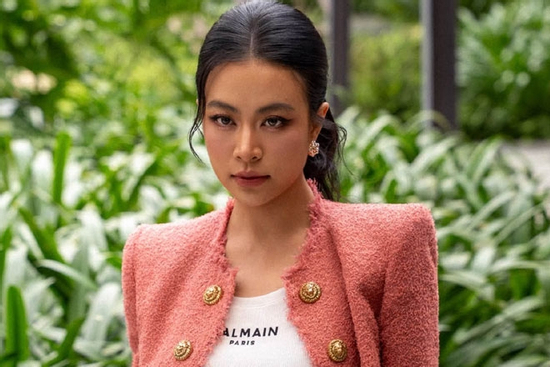 Hoàng Thùy Linh tuổi 38 ngày càng trẻ trung, xuống phố với outfit gần 1,2 tỷ