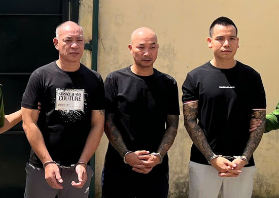 Khởi tố 'Dũng trọc Hà Đông', YouTuber 'Thật Mạnh'