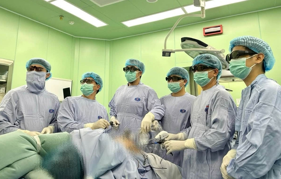 Một lần khám phát hiện hai bệnh ung thư