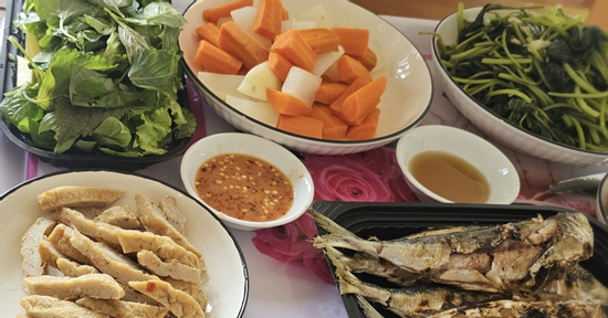 3 kiểu ăn uống âm thầm 'tàn phá' lá gan