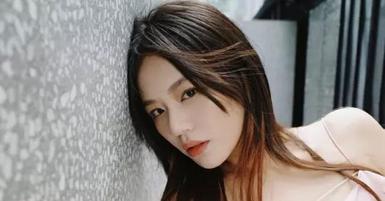 Ảnh hậu showbiz từng vật lộn với bệnh tật, tăng cân mất kiểm soát, nay 