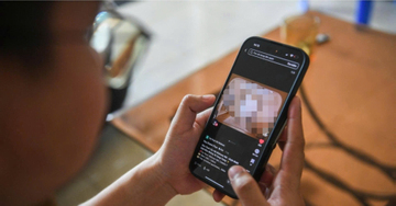 Nam sinh Hà Nội xem video ngắn ngày đêm, phản ứng gây sốc khi bị thu điện thoại