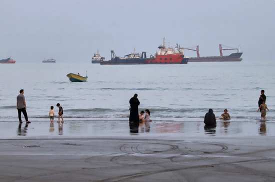 Chiến sự Iran thay đổi kinh tế toàn cầu thế nào?