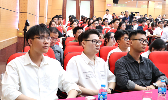3 thủ khoa Match Day 2026 gọi tên: Sản phụ khoa, Răng Hàm mặt, Y học cổ truyền
