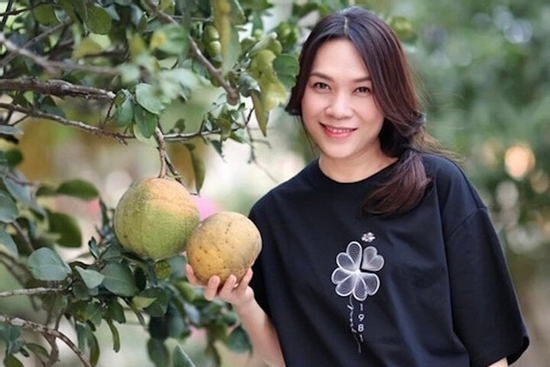 Cơ ngơi rộng hàng nghìn mét vuông đẹp như khu nghỉ dưỡng của Mỹ Tâm ở TP.HCM