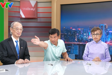 MC Lại Văn Sâm khác lạ không nhận ra