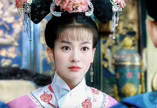 Tiểu Yến Tử từng nhận 'gạch đá' vì diễn xuất, U50 viên mãn bên chồng tài tử